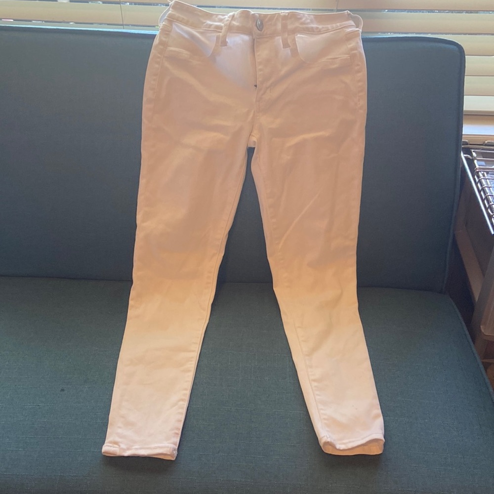American Eagle Next Level Stretch White Jeans. Gently used. Size 6